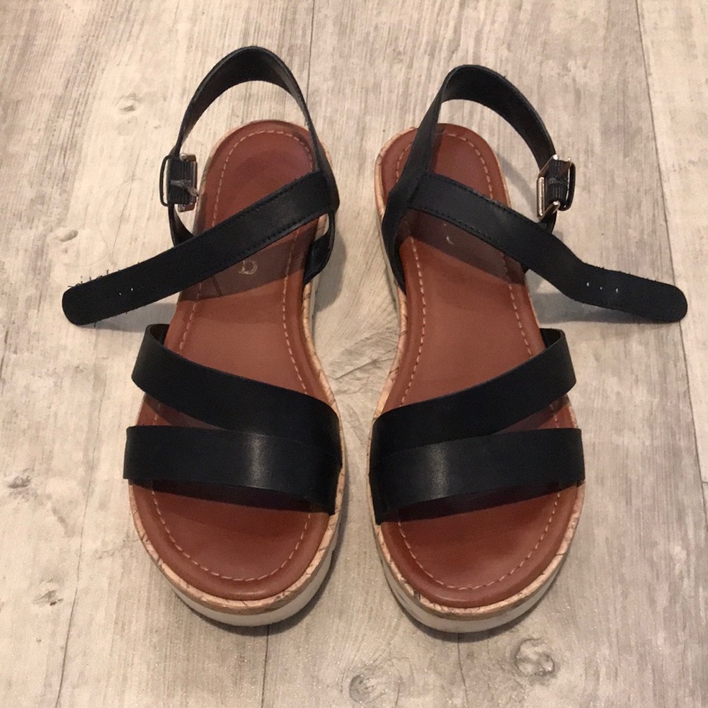 Unisa Brok Platform Sandal